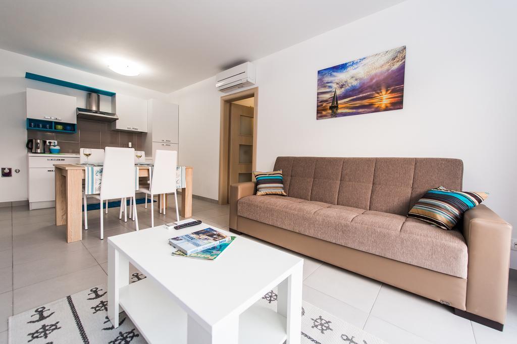 Blue Sky Apartments Rogoznica  Dış mekan fotoğraf
