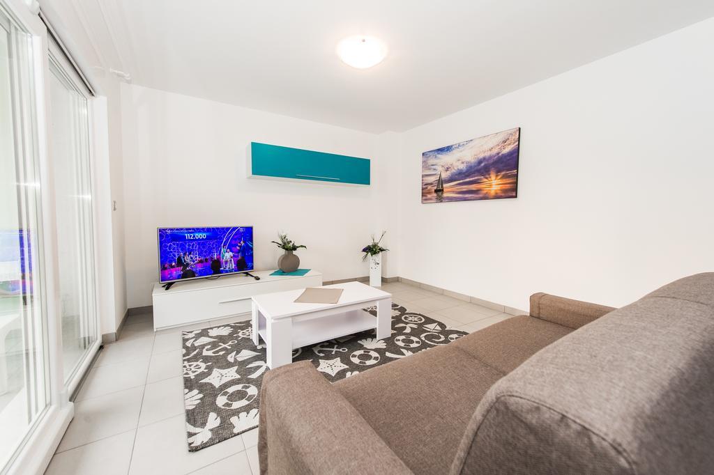 Blue Sky Apartments Rogoznica  Dış mekan fotoğraf